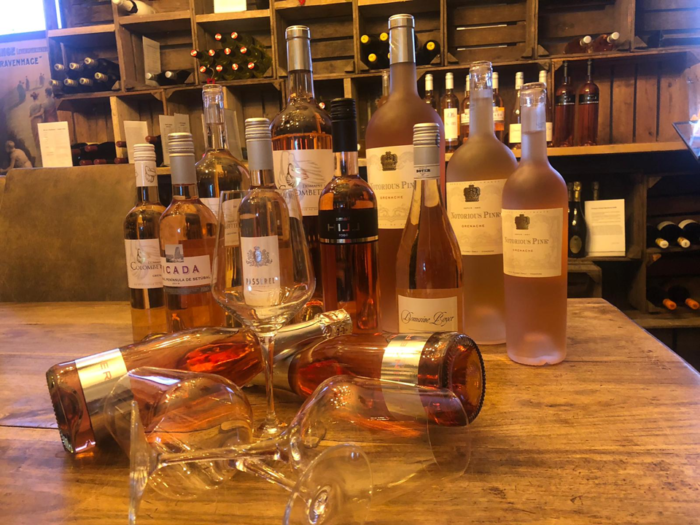 CAISSE DE 12X75CL NOTORIOUS PINK ROSE 75 CL – Image 5